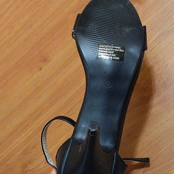 Reitmans 2" heels - Picture 4 of 4